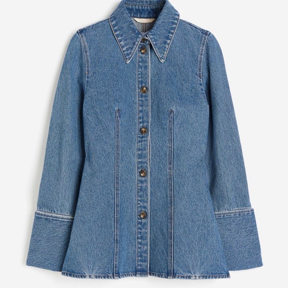 Fitted denim shirt
